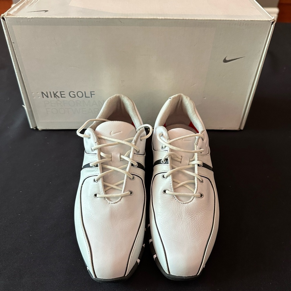 Women’s Nike golf shoes